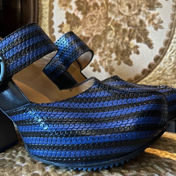 Fluevog Heels like new - Picture 3 of 6